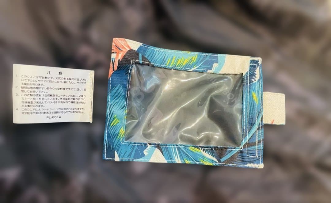 【新品・タグ付】BILLABONGフローラル　スノーウェア　レディース　Mサイズ