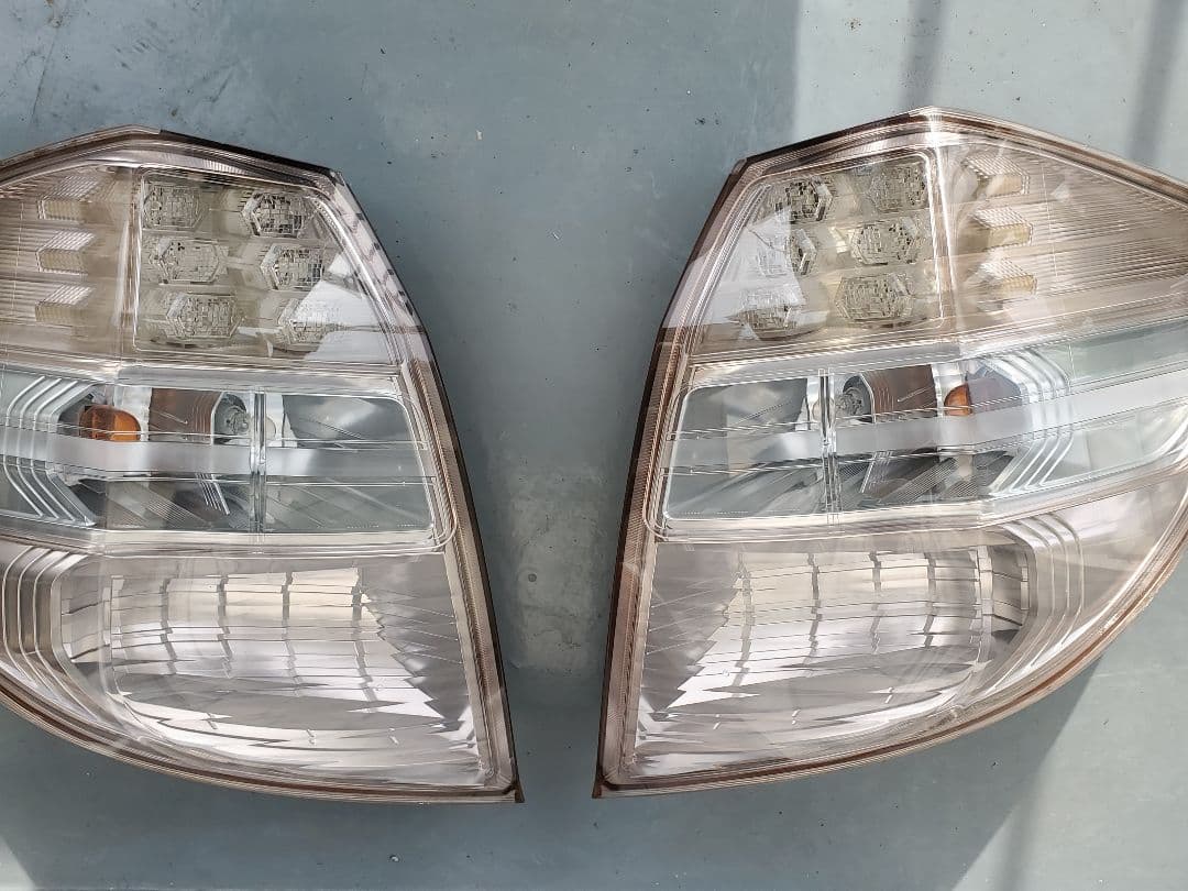 HONDA フィット2後期 テールライト クリア GE6 GE7 GE8