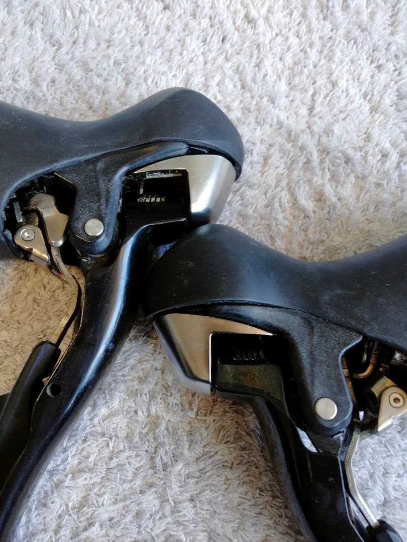 Shimano 105 １０速シフター ケーブル付き　ST-5700