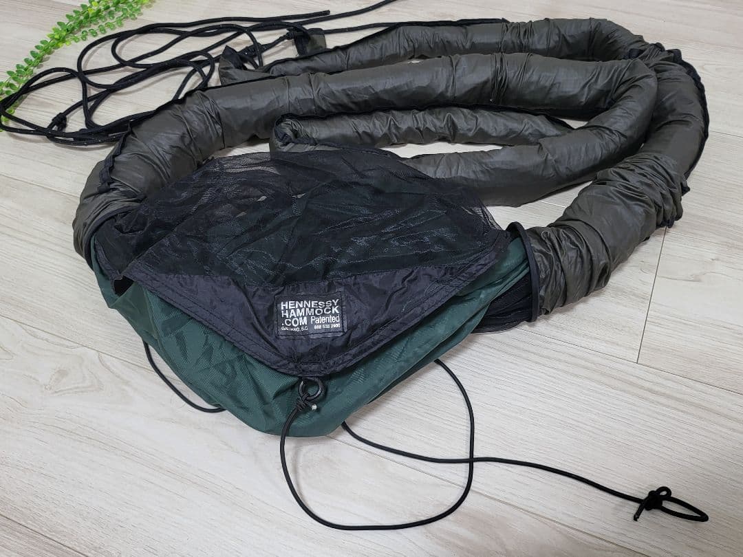 中古 ヘネシーハンモック Expedition A-Sym スネークスキン付き