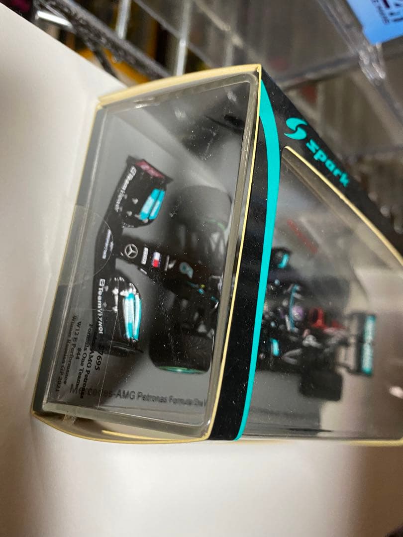 スパーク　Mercedes F1 100勝目　Lewis Hamilton