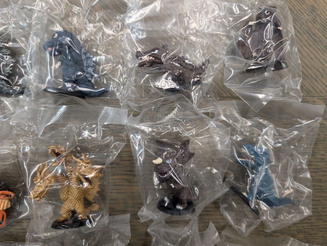 【楽一番です】未開封品※【東宝怪獣総進撃】ノーマルコンプ【キングギドラ】含
