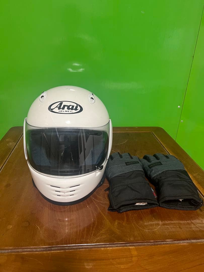 Arai Rapide ヘルメット ホワイト グローブ付き　中古品