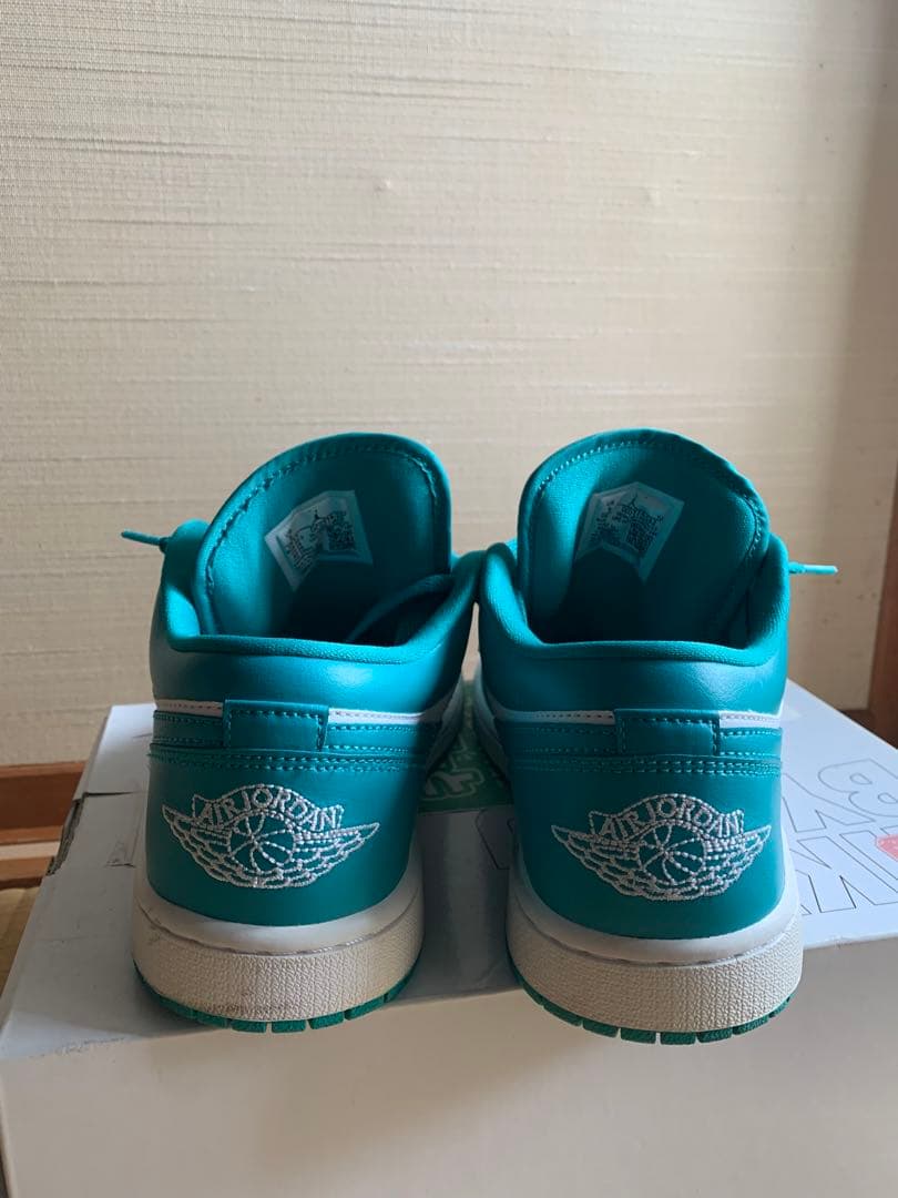 ナイキ エア ジョーダン ロー スニーカー