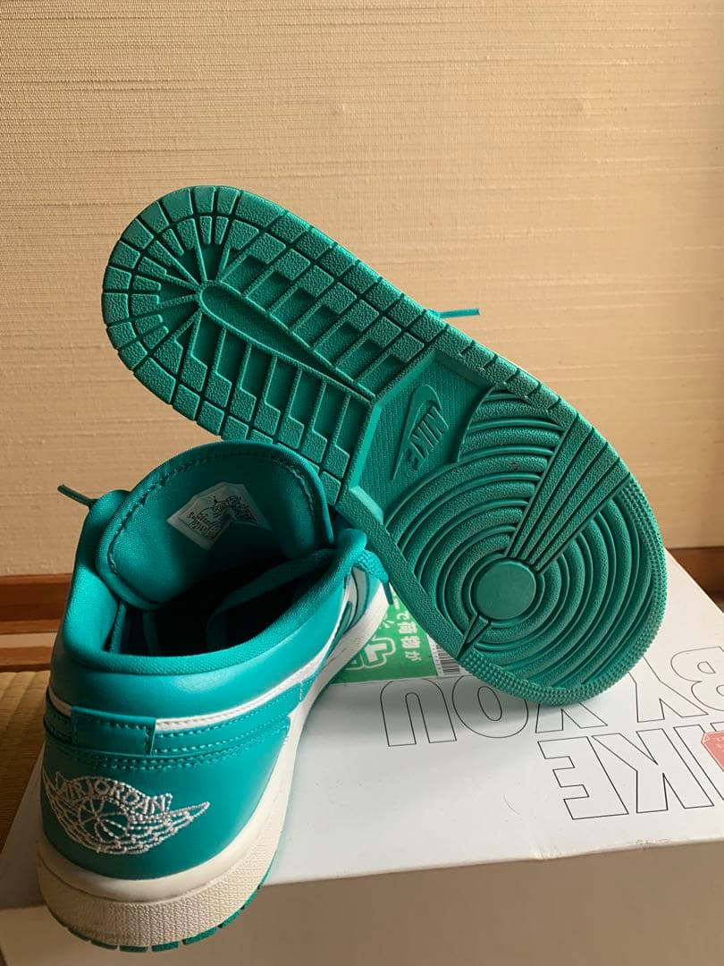 ナイキ エア ジョーダン ロー スニーカー