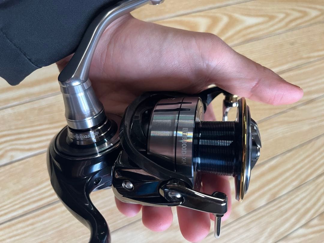 極美品　ダイワセルテート5000XH