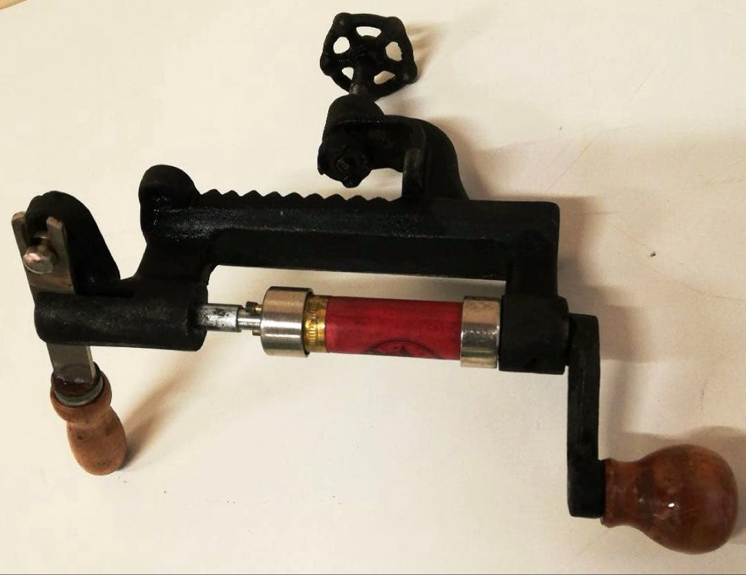 昭和レトロ 大型ポンプ式ＫＦＣ散弾銃　口巻器　詰替器