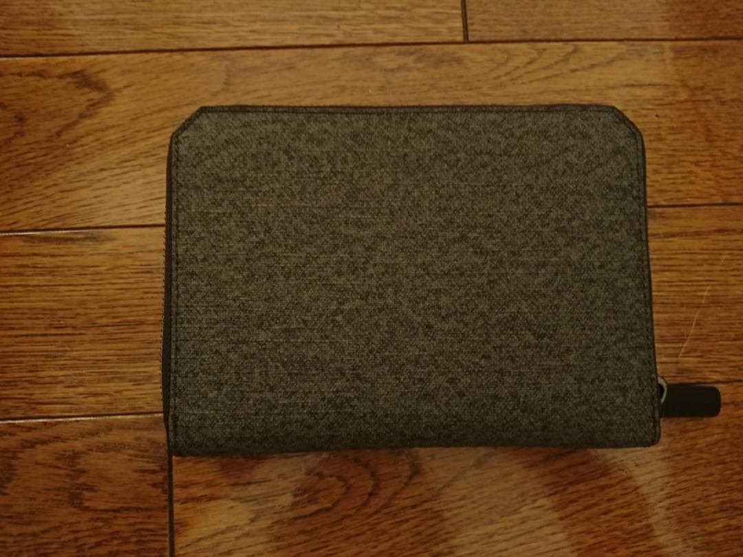 パスポートケース　財布　ウォレット　TUMI　トゥミ　通勤　ビジネス