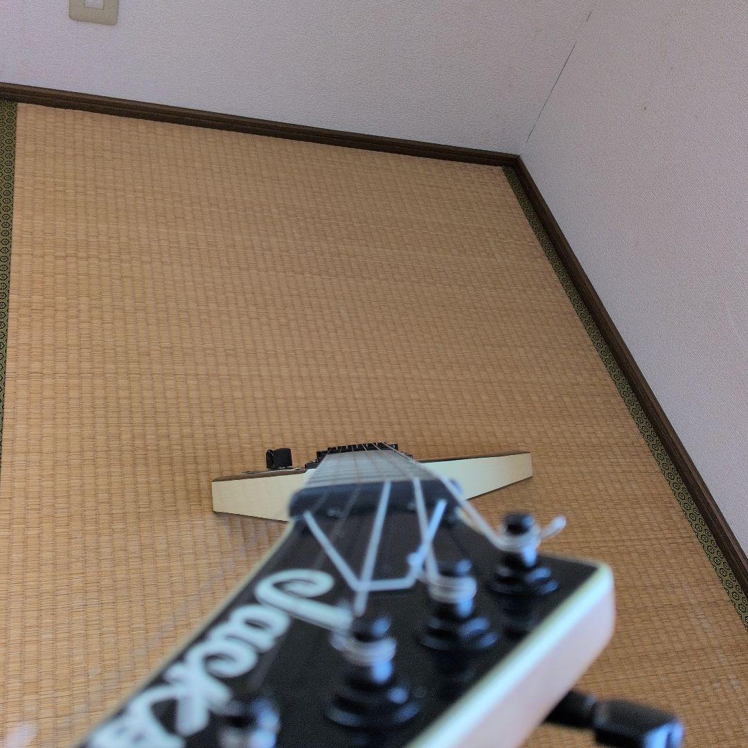 ギター　変形フライングV