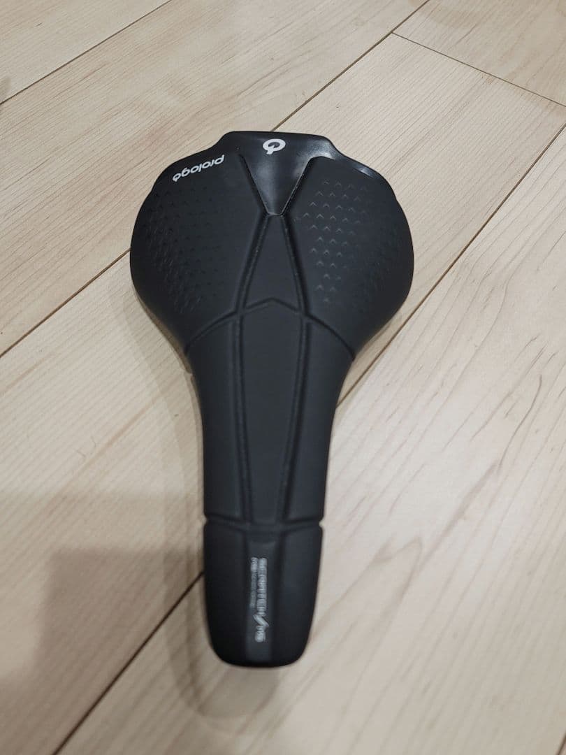 プロロゴ スクラッチ M5 tirox サドル