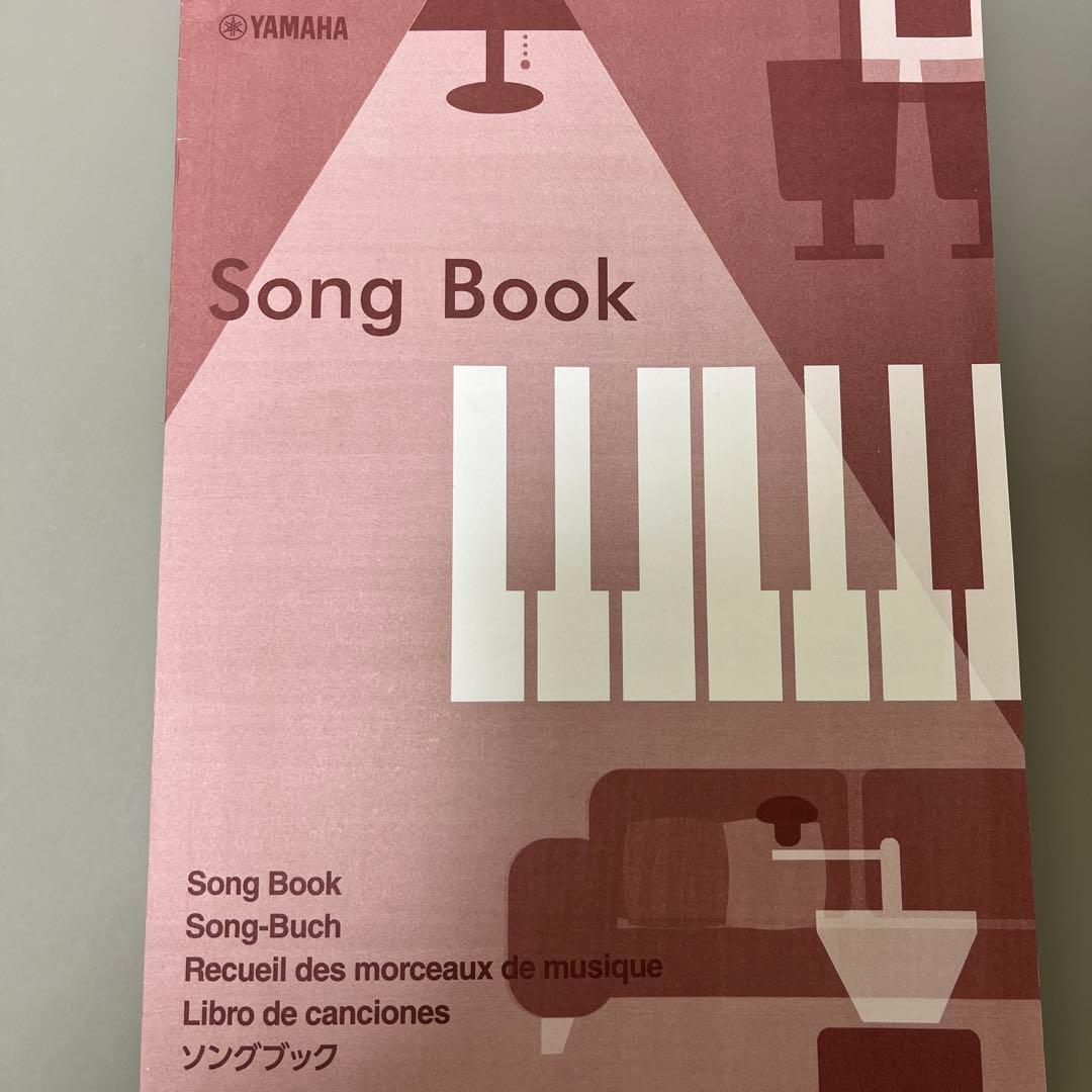 ヤマハ　ポータブルキーボード　メイプル調　　　　　電子ピアノ61鍵盤