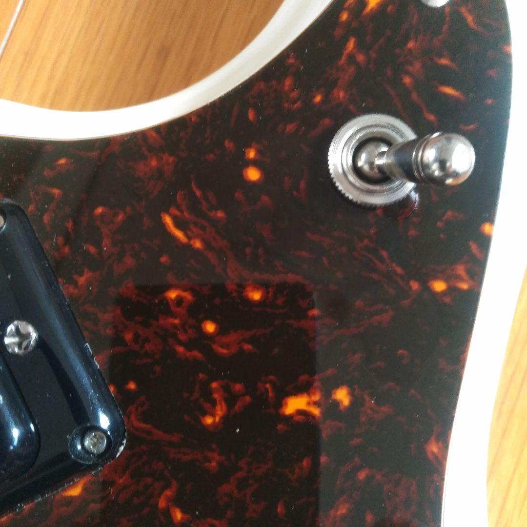 1965年エレキの若大将で登場したWhite Mosrite モズライト