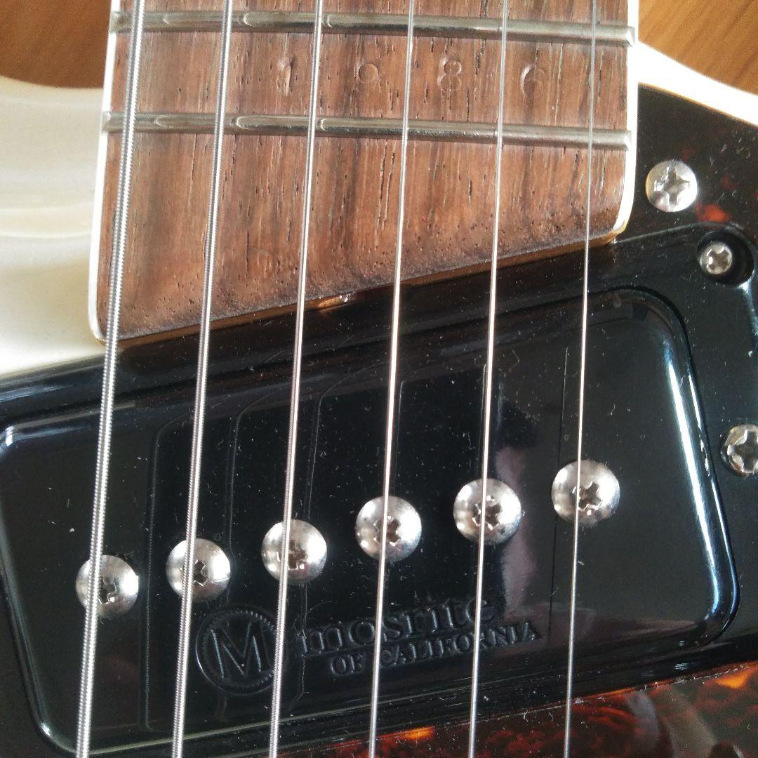 1965年エレキの若大将で登場したWhite Mosrite モズライト