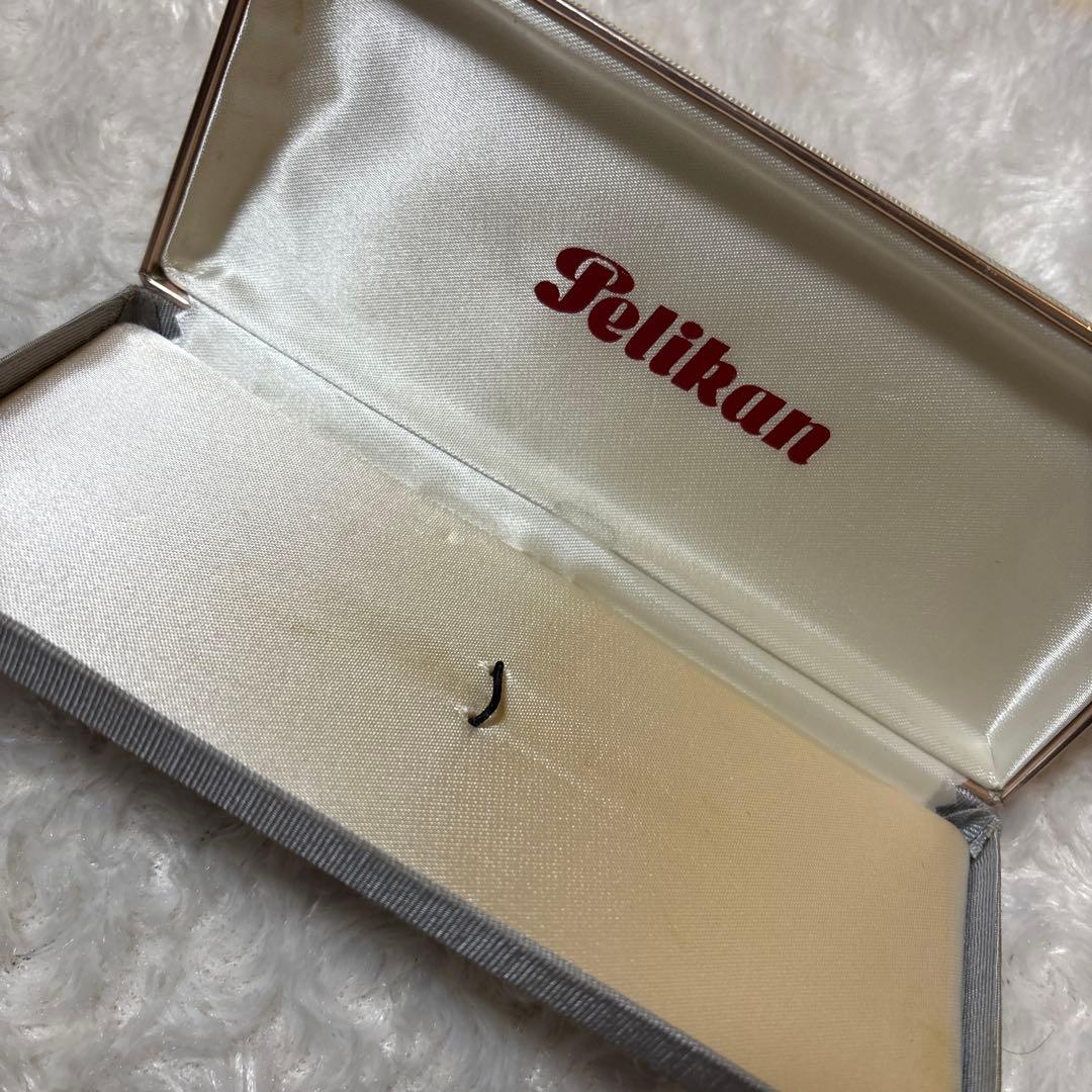ペリカンヴィンテージ万年筆　PELIKAN30 ケース付きレアステノグラフ　ST