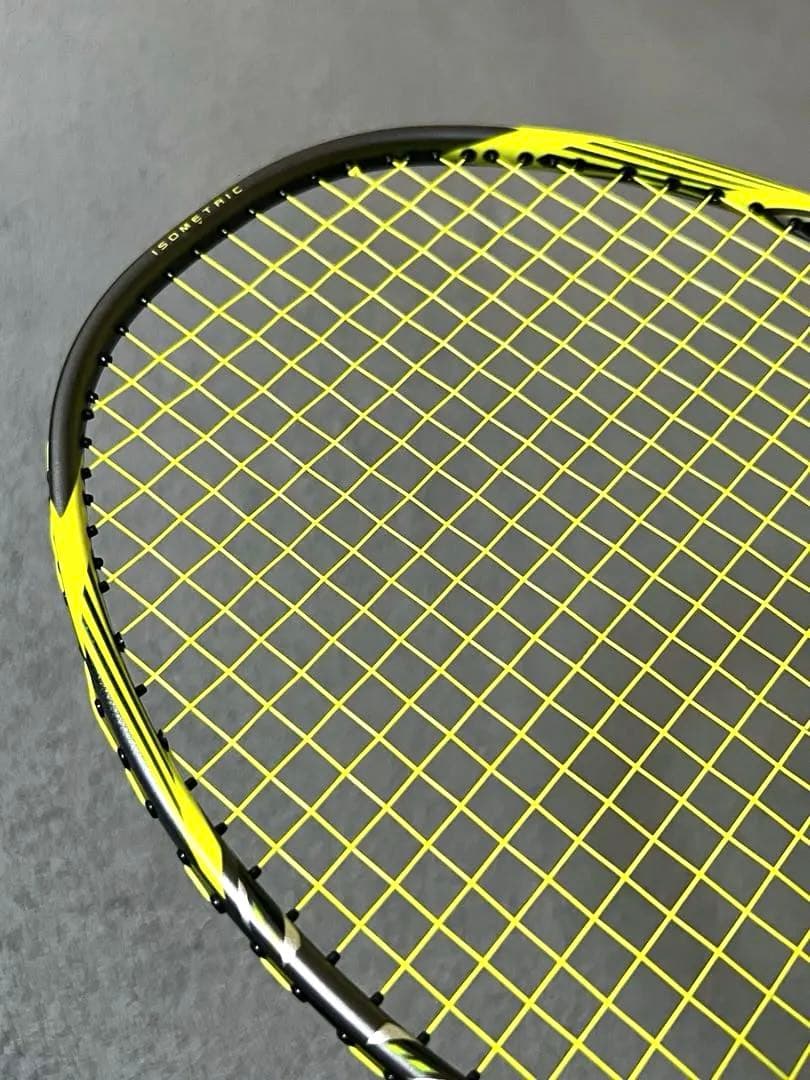 美品 YONEXアークセイバー 7プロ/ Arcsaber 7 Pro