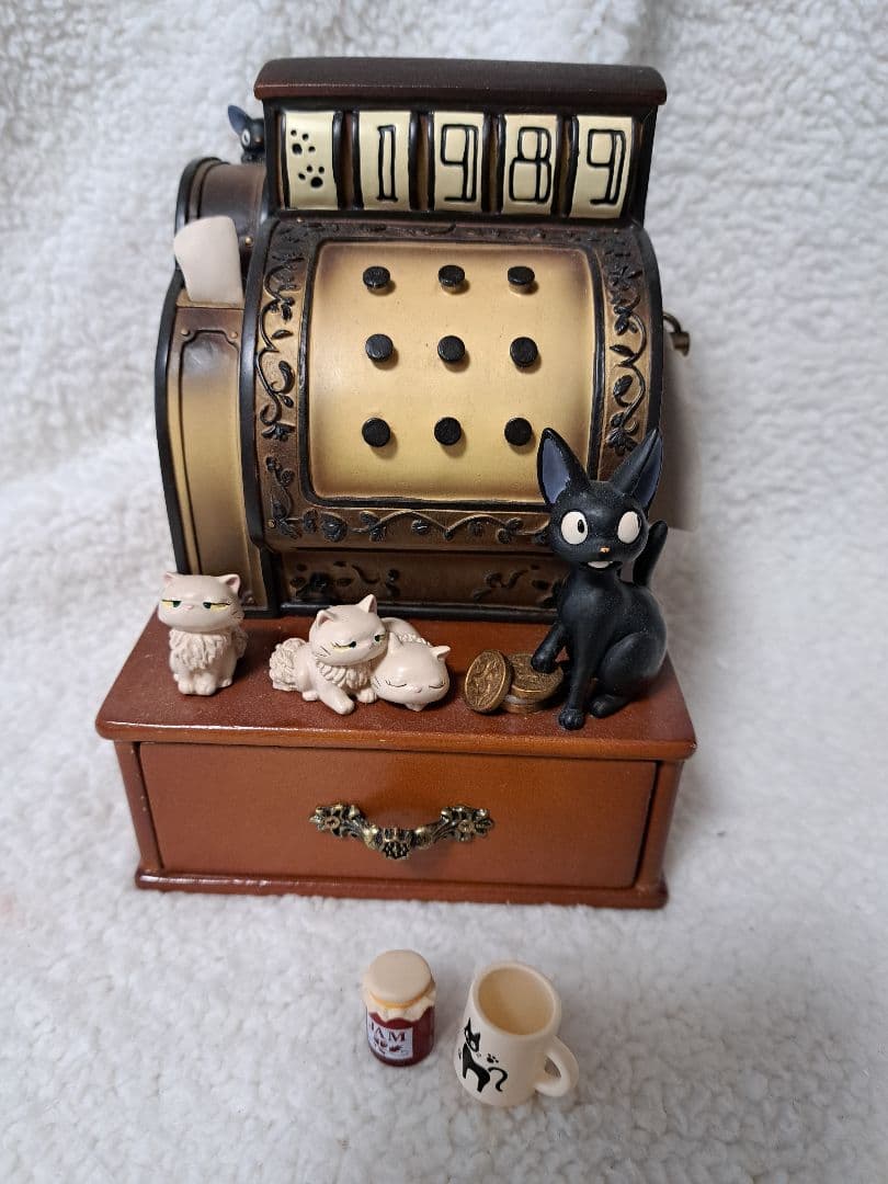 ジブリ　魔女の宅急便　オルゴール　ジジのお店ばん