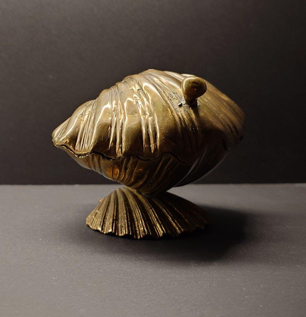 金色の貝殻型オープンボックス