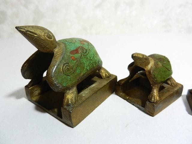 珍しい中国黄銅製印章４点（亀鈕２点と水鳥１点が合体した亀鈕１点）