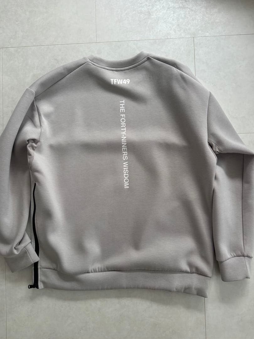 TFW49 ベージュ スウェット Lサイズ