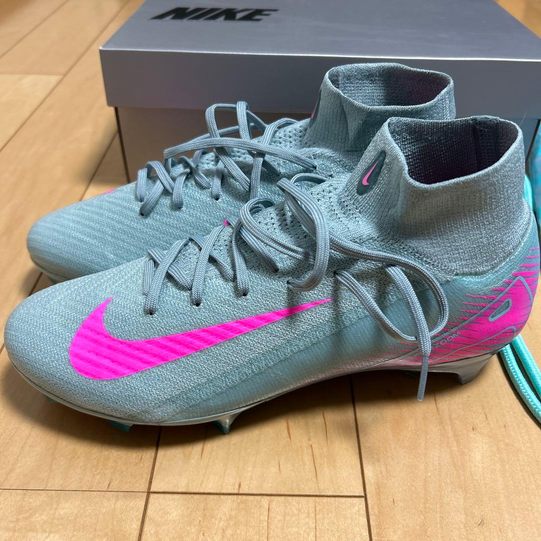 NIKE スパイク　27.5センチ