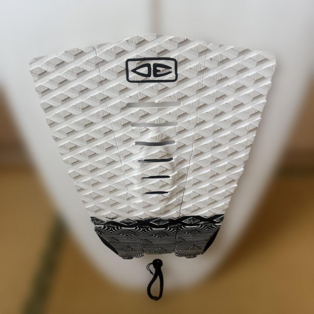 エッセンス　サーフボード　ショート　6.2