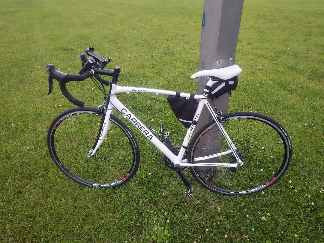 Carrera ロードバイク Shimano 105　175㌢　56