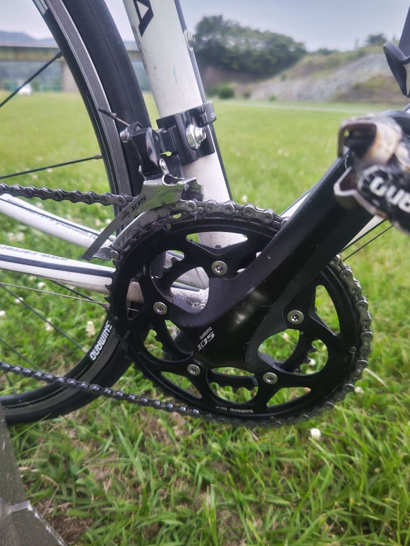 Carrera ロードバイク Shimano 105　175㌢　56