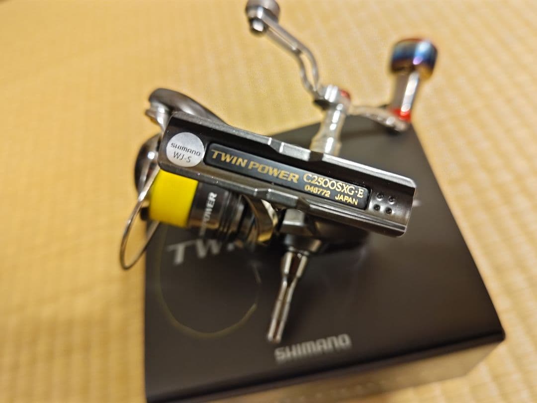 【大】シマノ　24 ツインパワー　c2500sxg リブレ　ハンドル