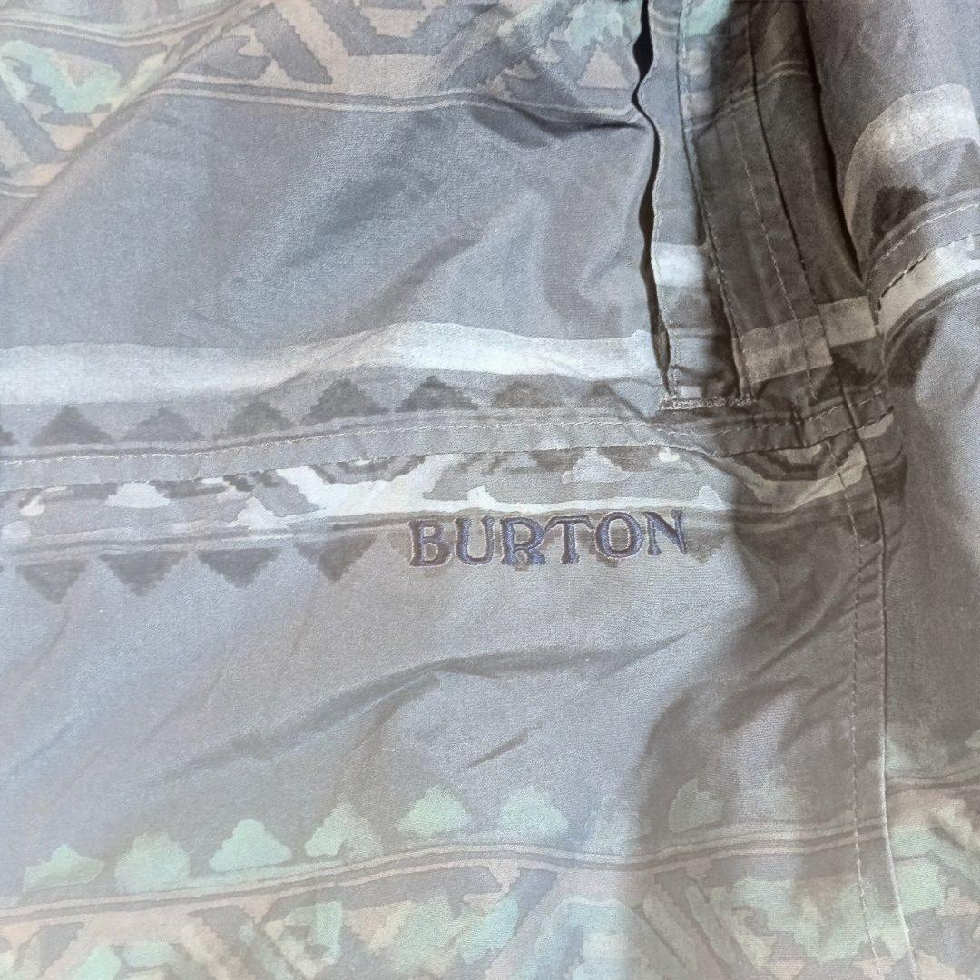 訳あり　激安　Burton 幾何学模様 スノーボードジャケット M