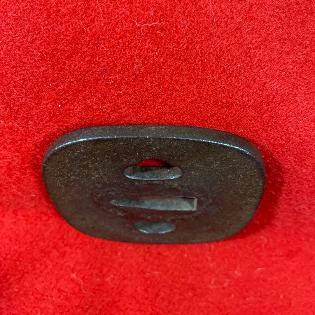 B -1 日本刀の鍔(つば) 武具　美術品　工芸品　装飾品　アンティーク　刀装具