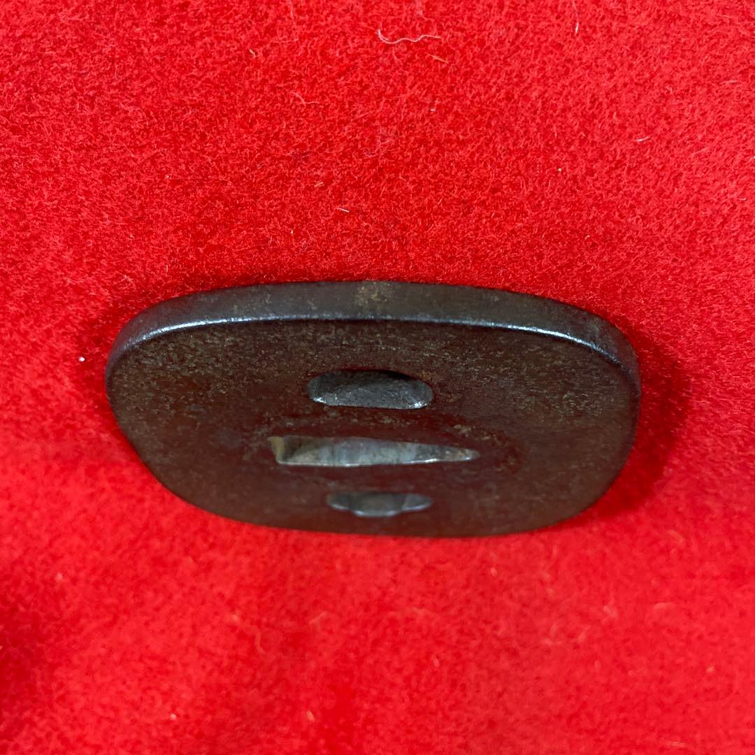 B -1 日本刀の鍔(つば) 武具　美術品　工芸品　装飾品　アンティーク　刀装具