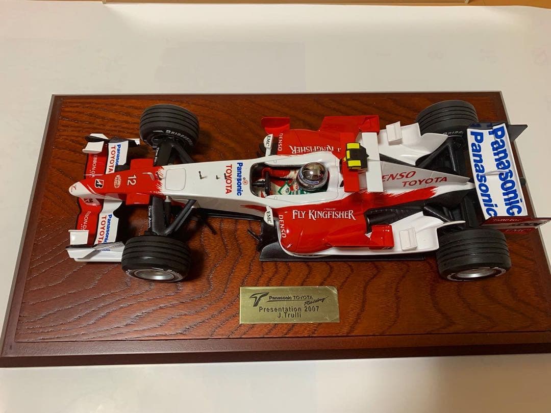 1/18 F1 パナソニックトヨタレーシング　ヤルノ トゥルーリ