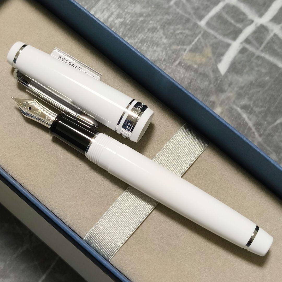 SAILOR万年筆　プロフェッショナルギア　スリム