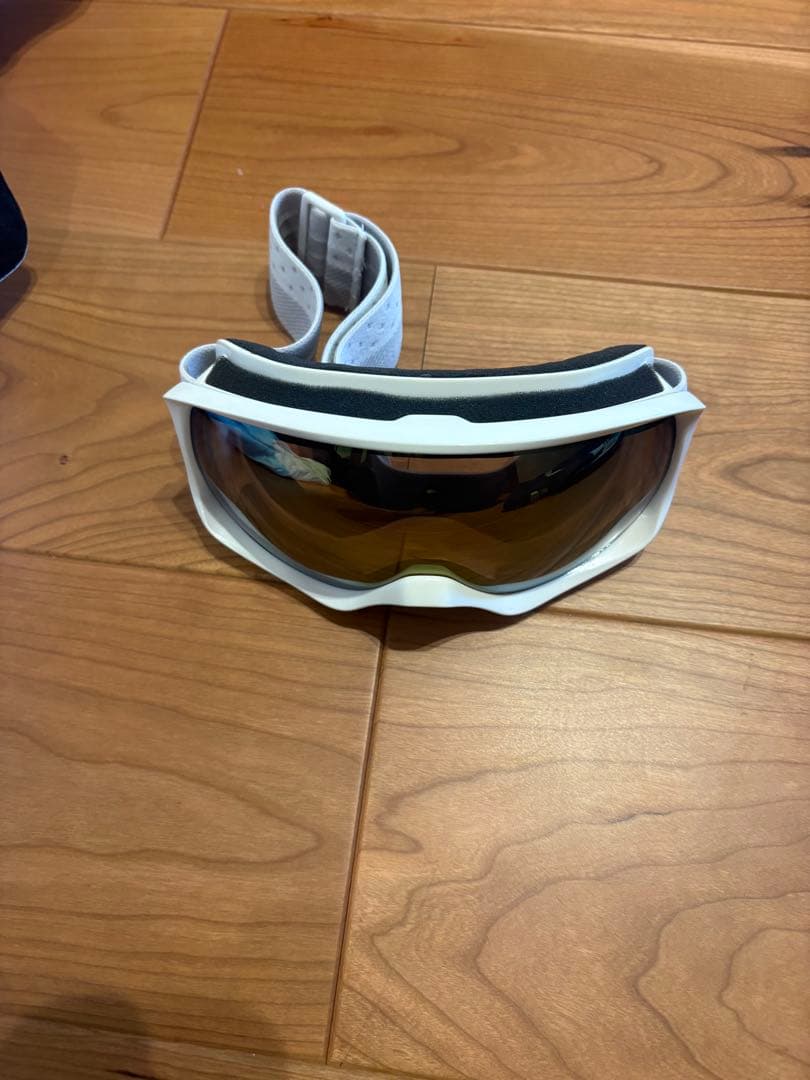 スキーウェア4点セット ゴーグル　ネックウォーマー