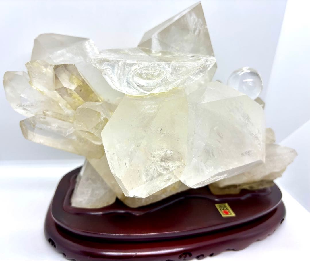 #伝統工芸士　保山作　水晶彫刻 布袋像 台座付き