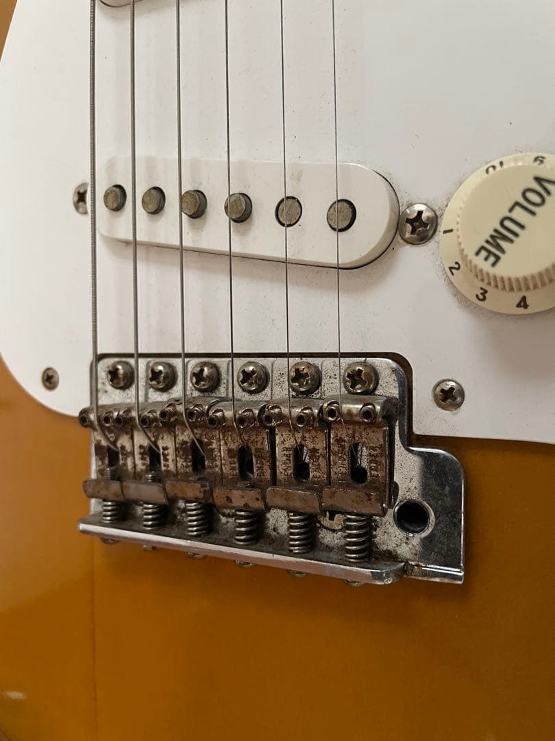 FenderJapanストラトキャスター ジャンク　傷多数　ボリューム接触不良