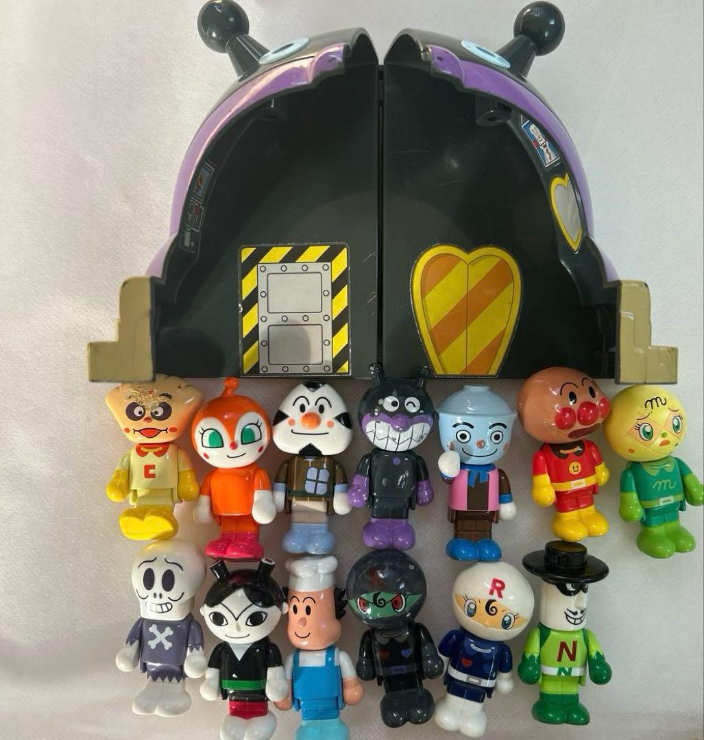 アンパンマンフィギュア　バイキン城　バタ　ブラックロールパンナ　レトロ　ブロック