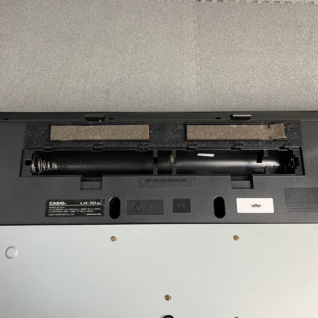 送料込み【美品】CASIO 光ナビゲーションキーボード　スタンド付　2点セット