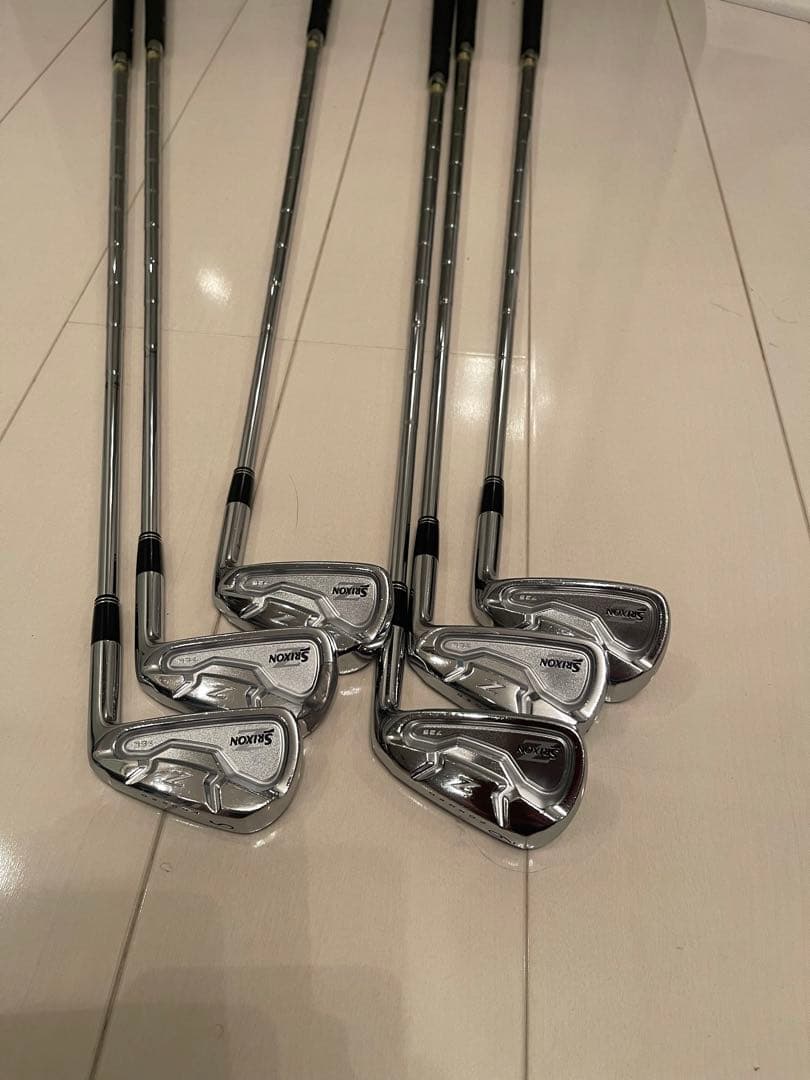 スリクソンアイアンセット　PW〜5