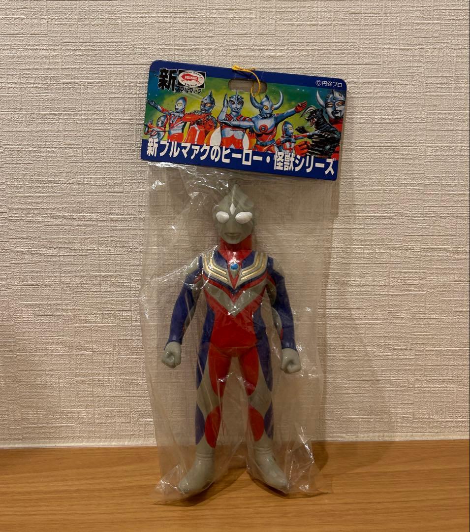 新ブルマァクのヒーロー・怪獣シリーズ　ウルトラマンティガ　3体セット