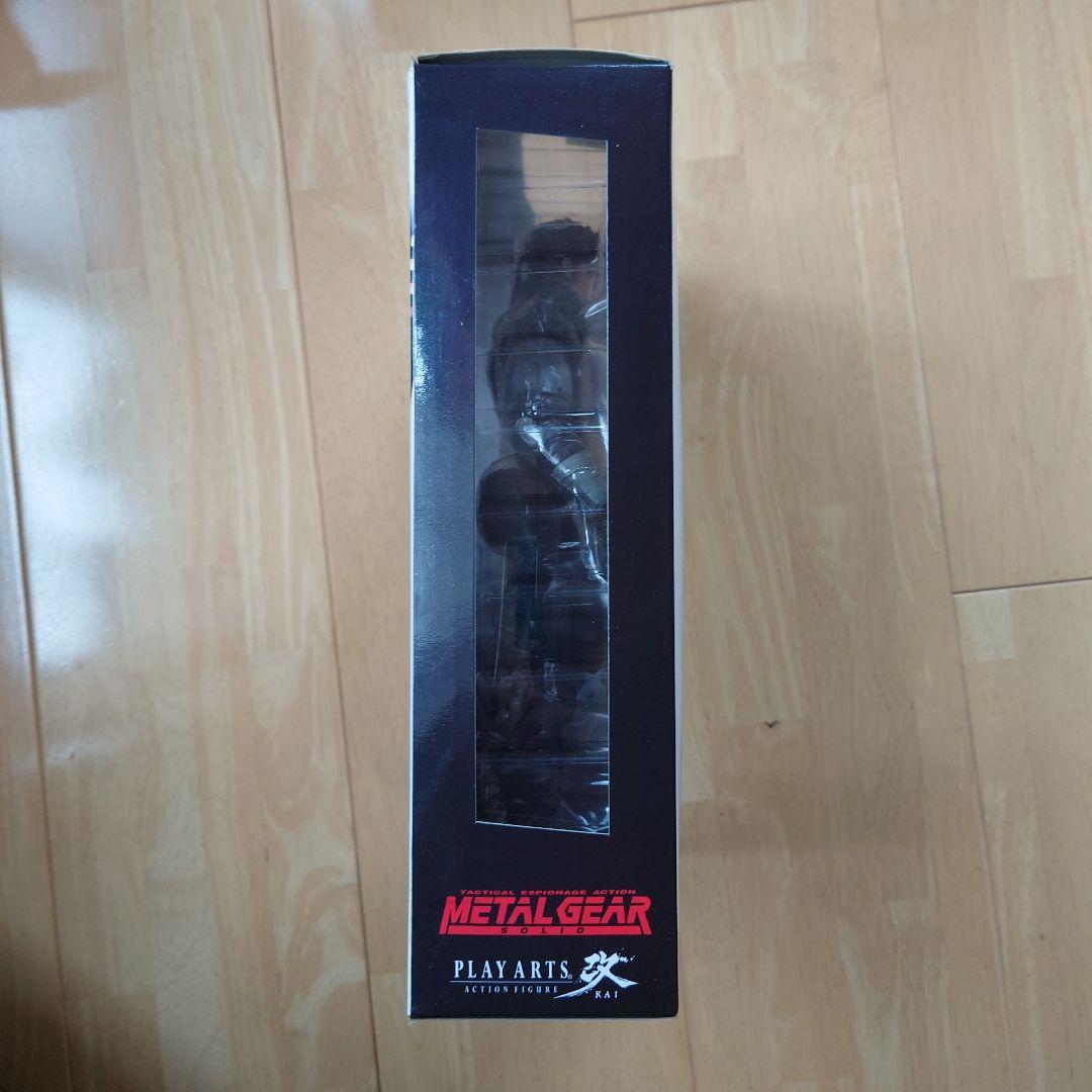 PLAY ARTS改 ソリッド・スネーク アクションフィギュア