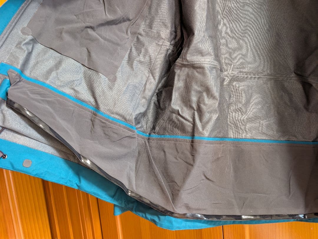 Patagonia メンズ・アントラックド・ジャケット ビレイブルー L