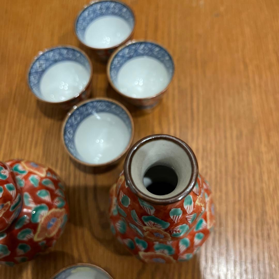 清水焼　平安壱楽　赤濃牡丹唐草 徳利✖️2個、お猪口✖️5個
