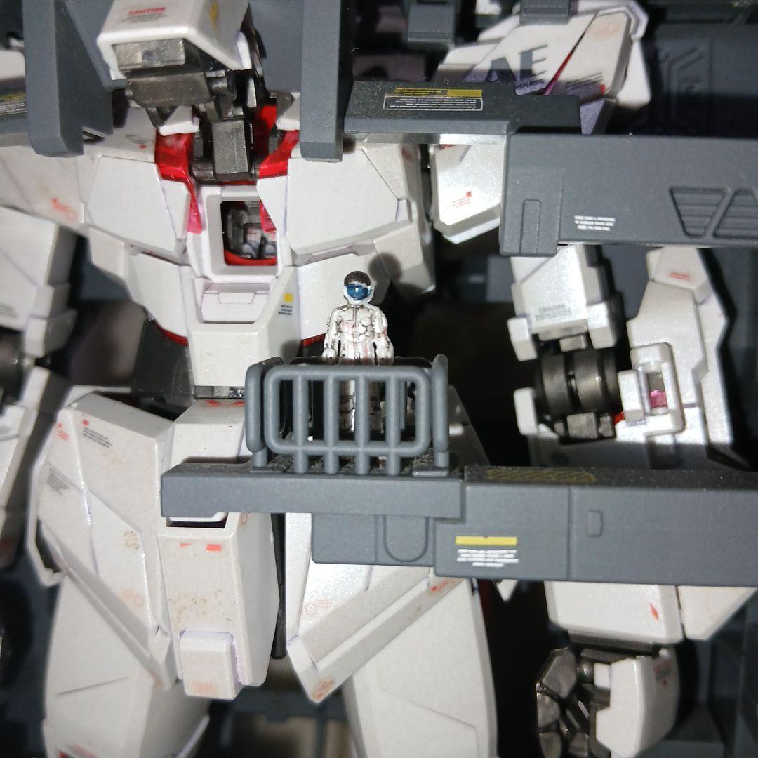 バンダイ　MG　ユニコーンガンダム+MS CAGE　ガンプラ　完成品