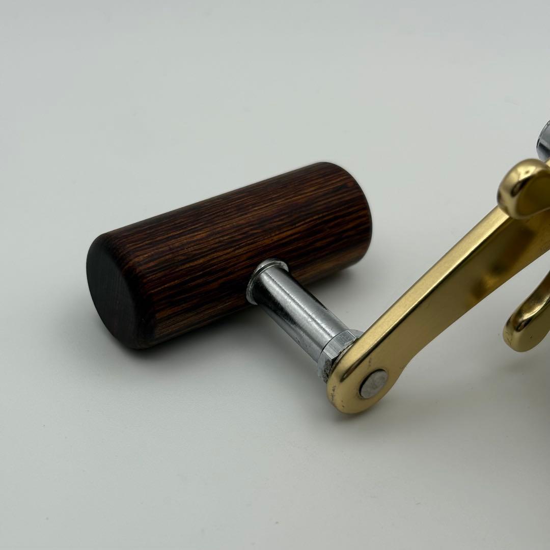 SHIMANO CALCUTTA ISO 700 シマノ カルカッタ リール