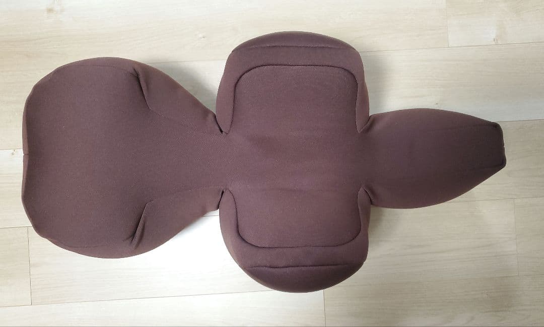 OneAid リラクッションMサイズ　ブラウン