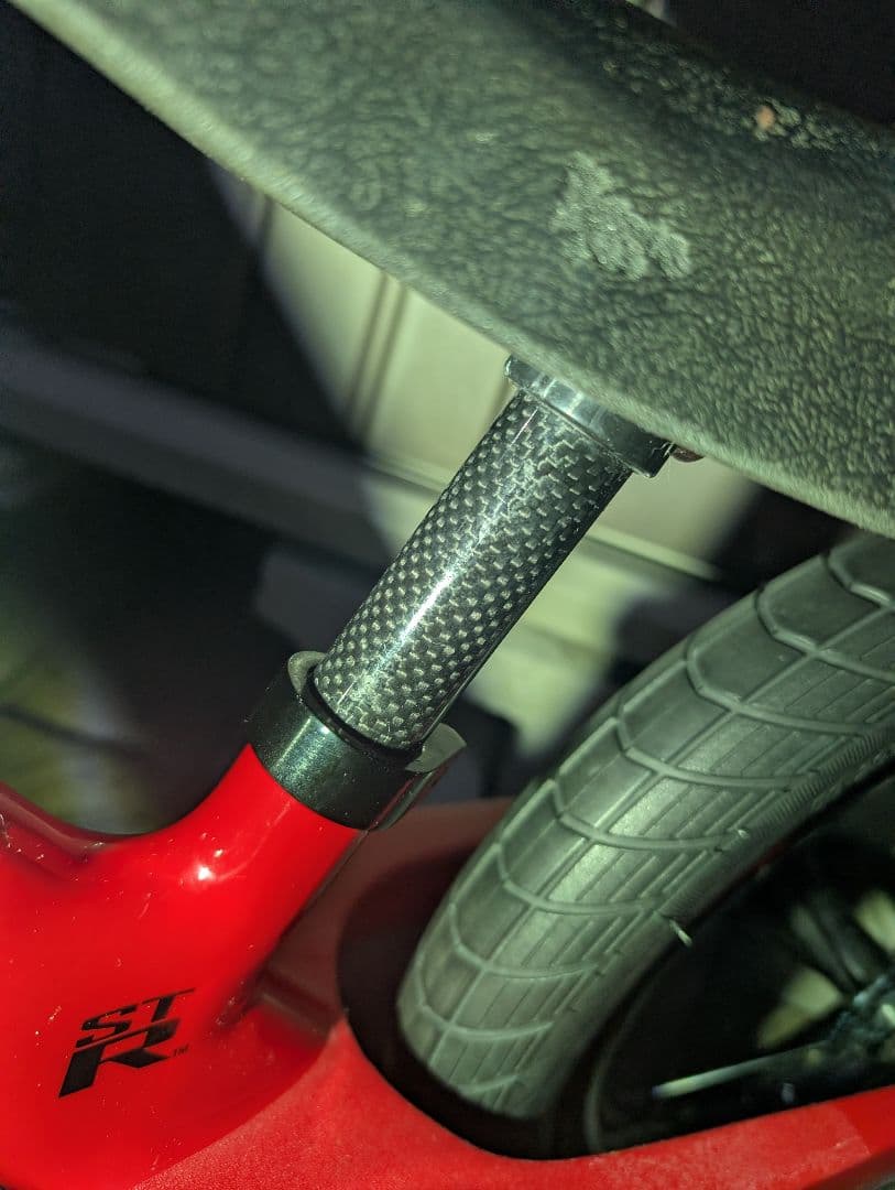 STRIDER ST-R ストライダー　カーボン　室内使用のみ