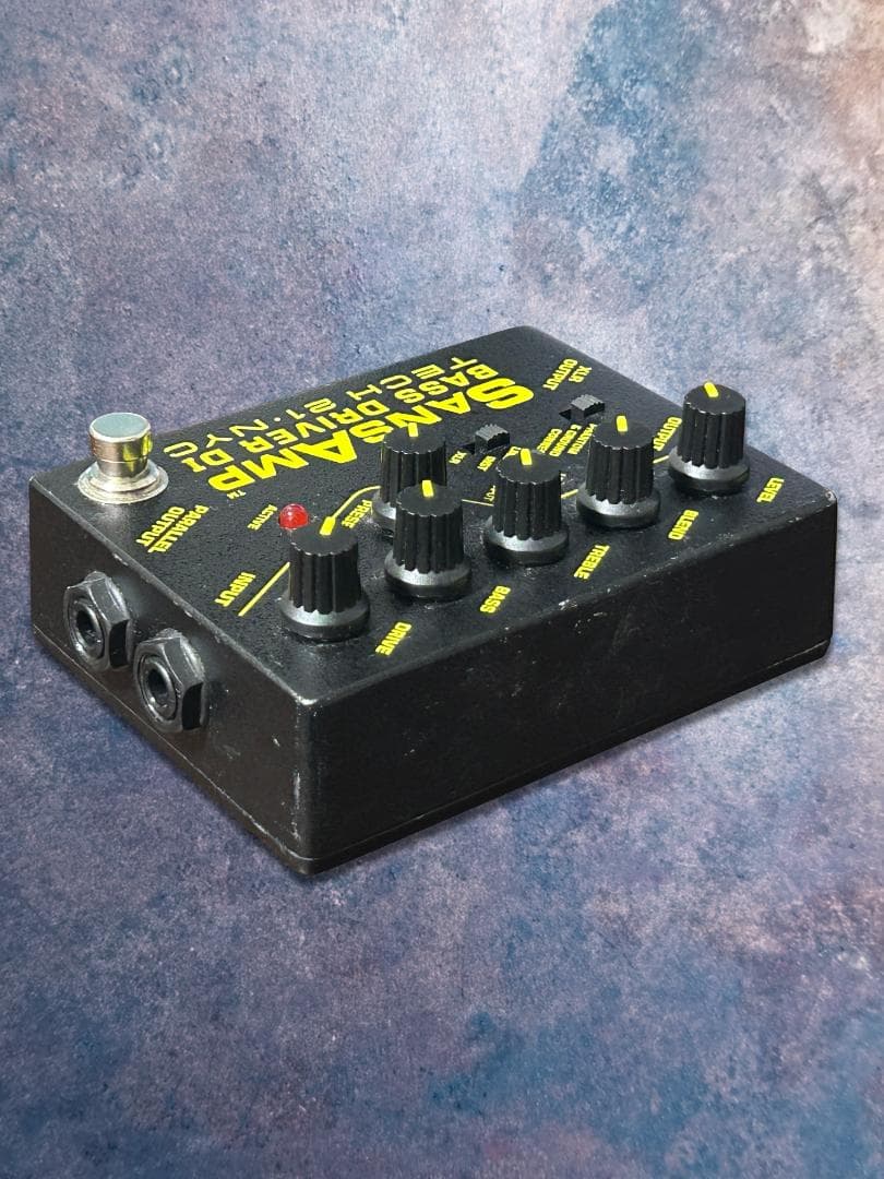【定番旧型！】Tech 21 SansAmp Bass D DI