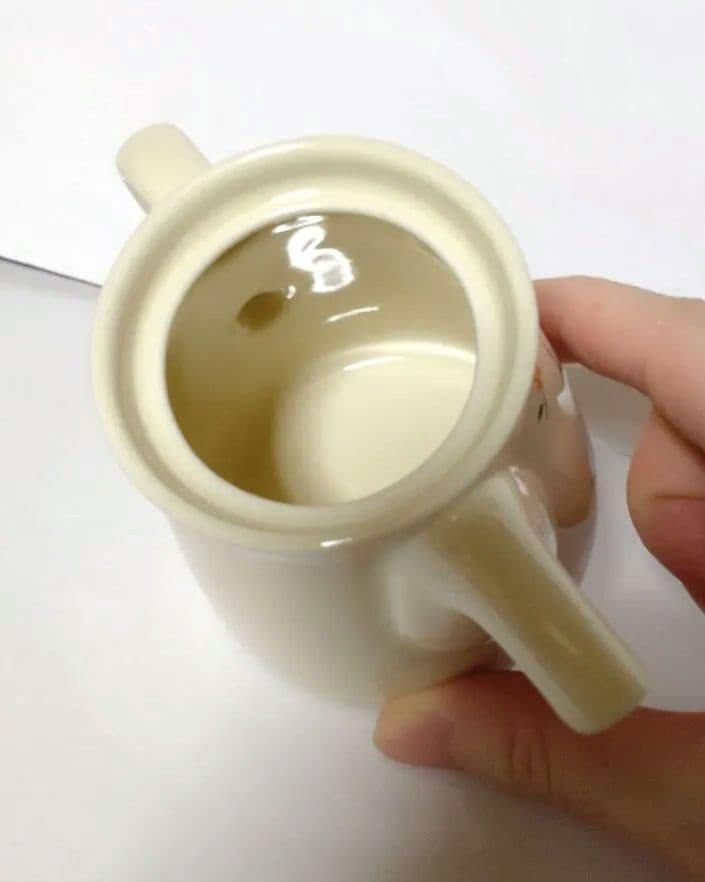 ハローキティ 食器セット■ティーポット/カップ &陶磁器製カップ& 醤油差し