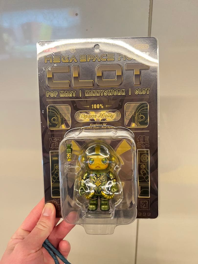 ミリタリー popmart MEGA SPACE MOLLY100%CLOT
